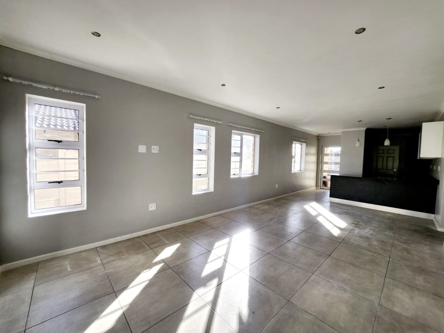 To Let 3 Bedroom Property for Rent in Lovemore Park Eastern Cape